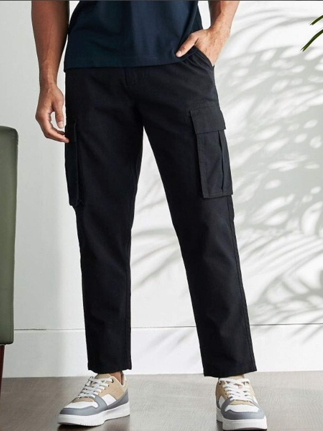 Sprouted Men High-Rise Easy Wash Cargos Trousers