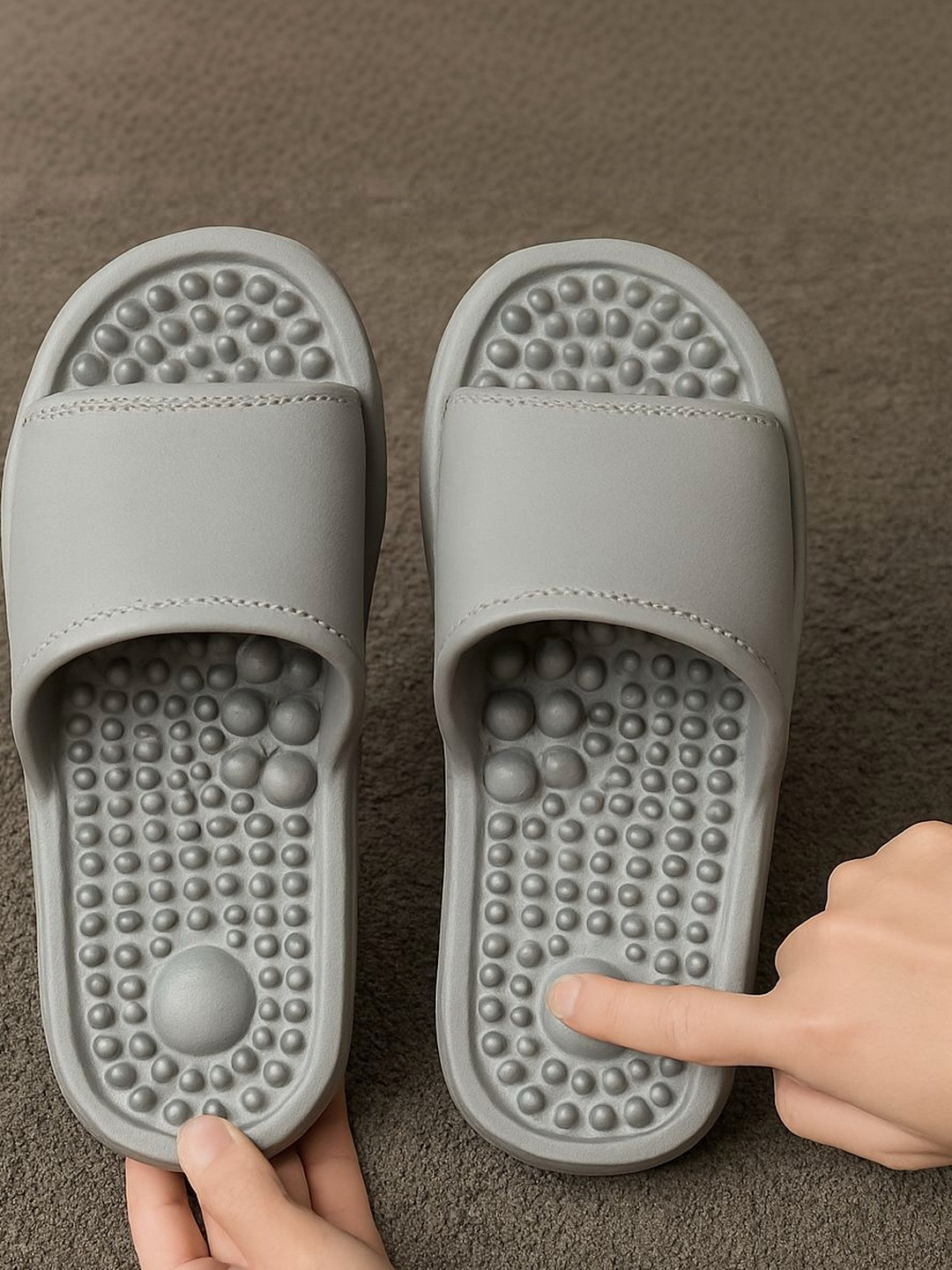 LNT FASHION Women Rubber Slip-On