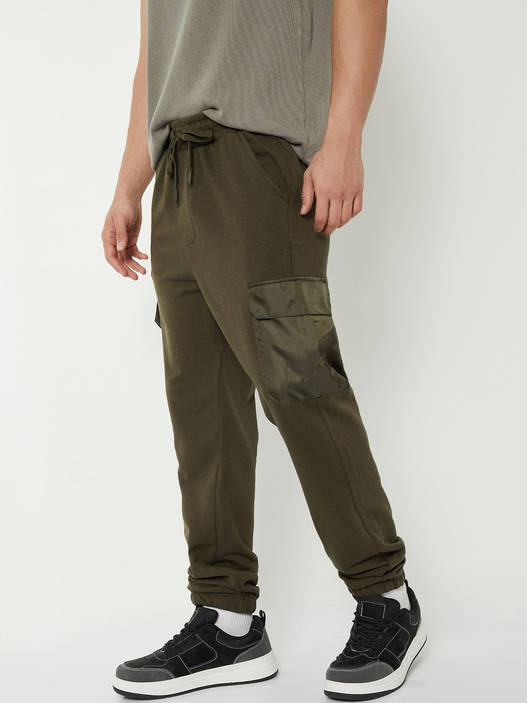 max Men Regular Fit Training Joggers