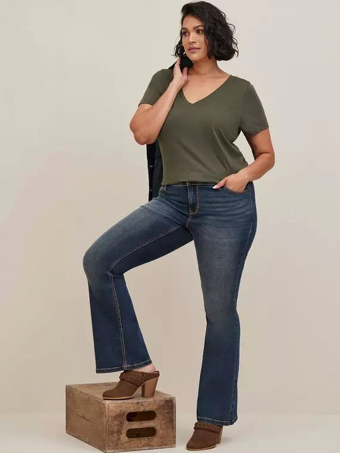 Aadvi Fashion Women Comfort Bootcut High-Rise Light Fade Acid Wash Stretchable Jeans