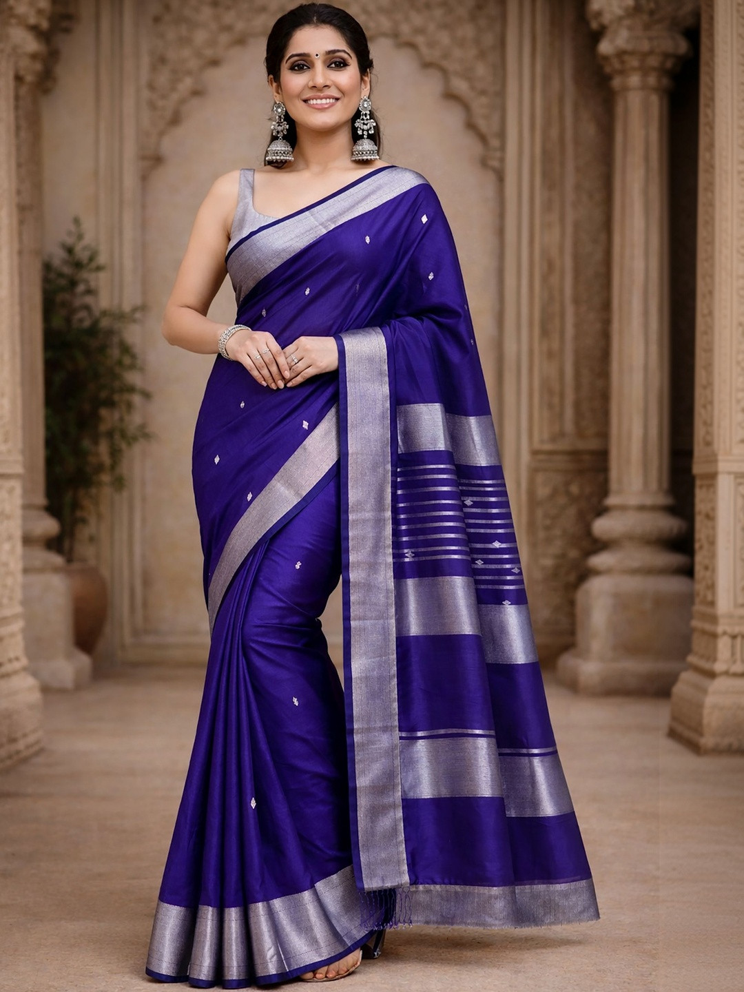 KALINI Woven Design Silk Blend Handloom Banarasi Saree
