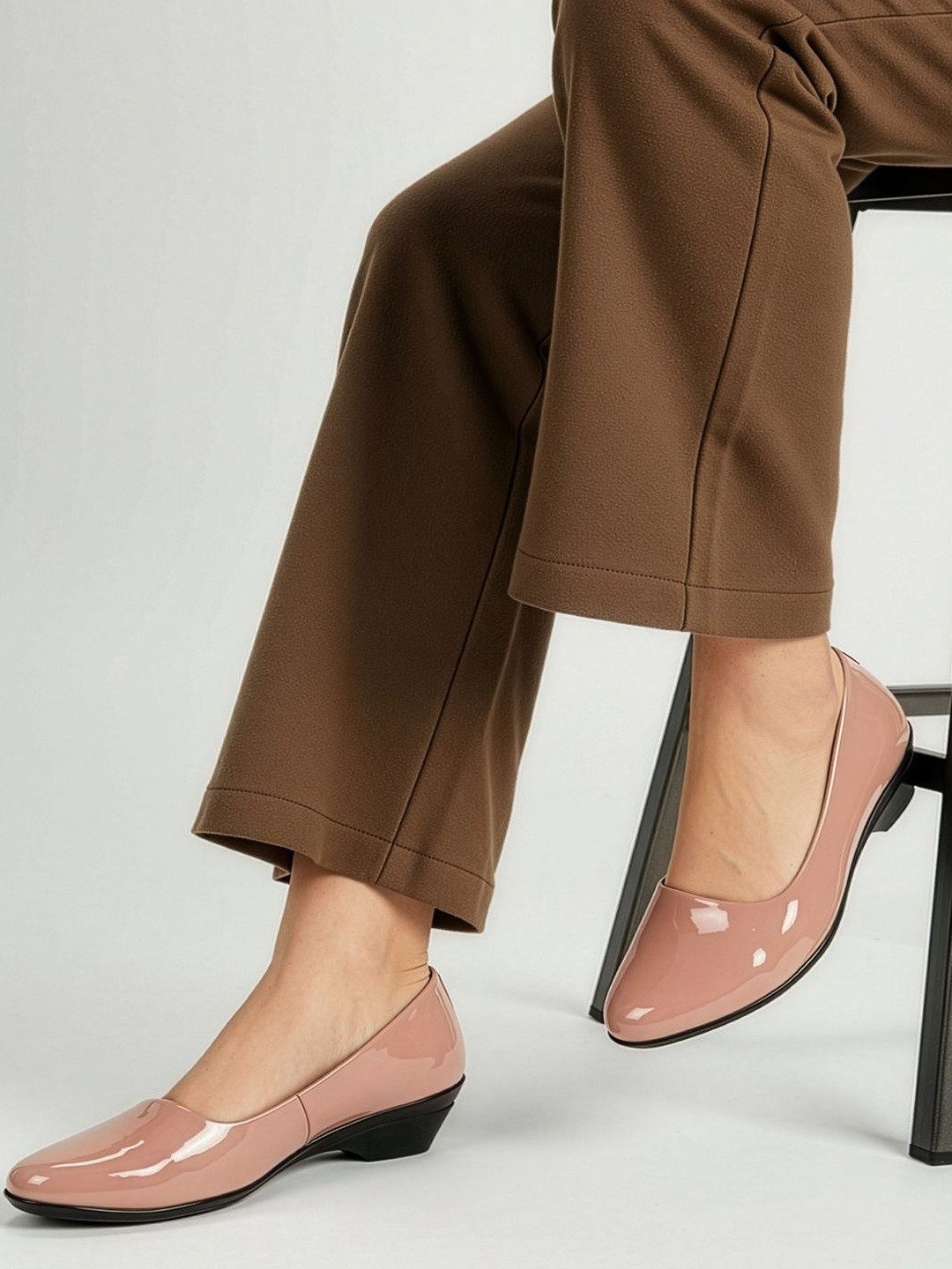 TRIKSY Women Round Toe Slip-On Ballerinas
