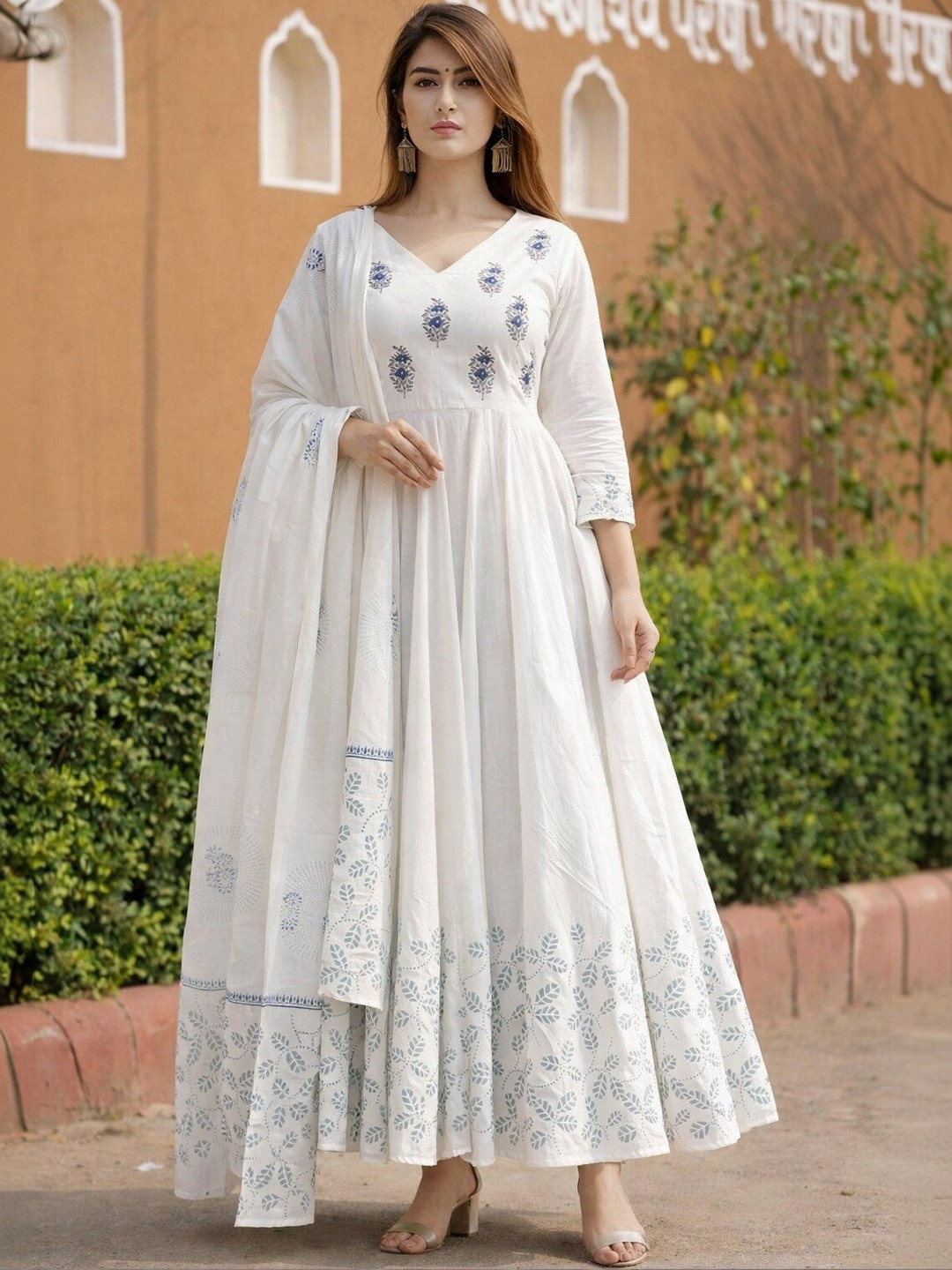 SkyaSia Printed V-Neck A-Line Ethnic Dresses