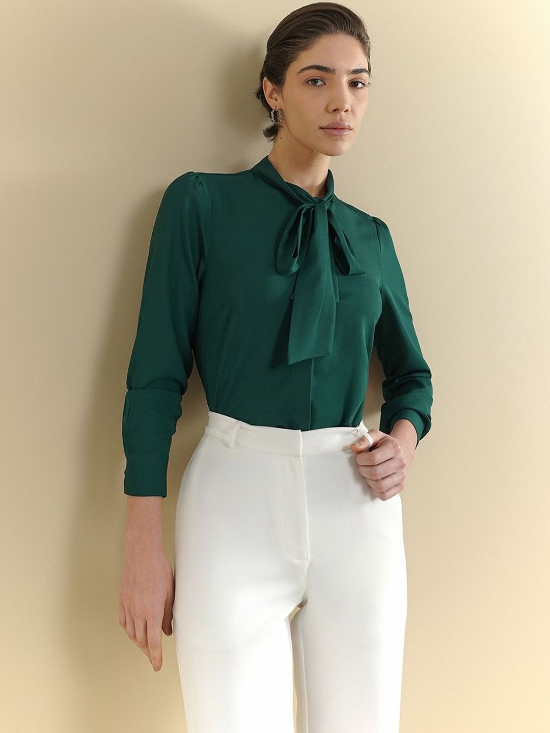 FABLE STREET Puff Sleeve Crepe Top