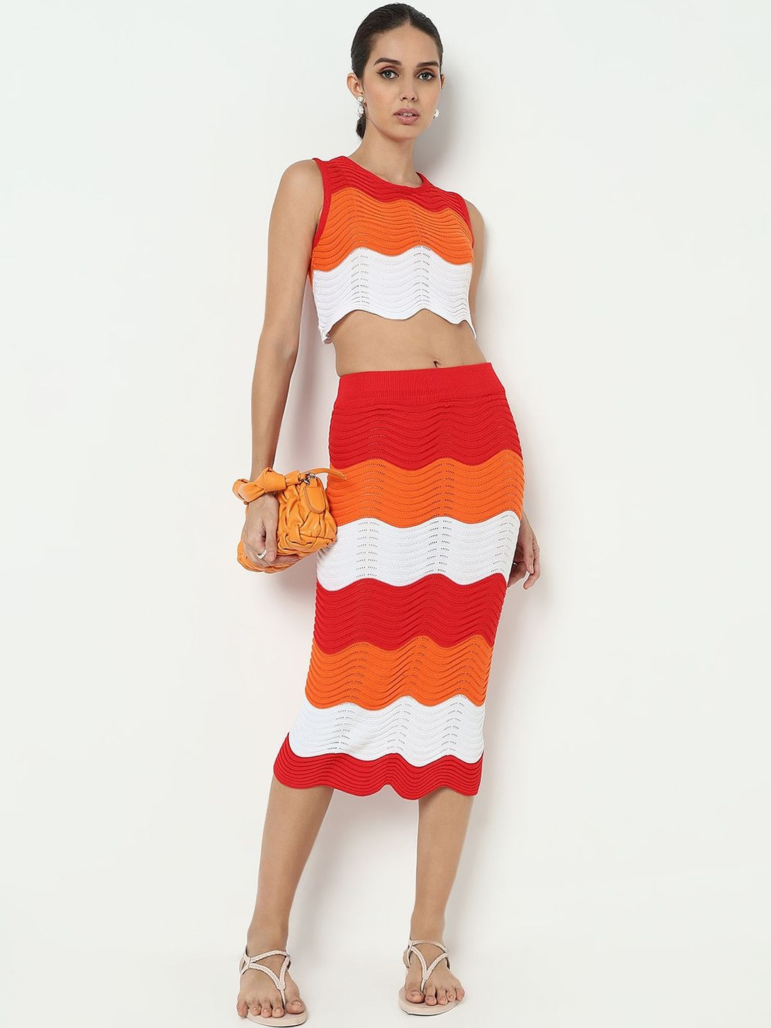 SHOWOFFFF Knitted Colourblocked Top with Skirt