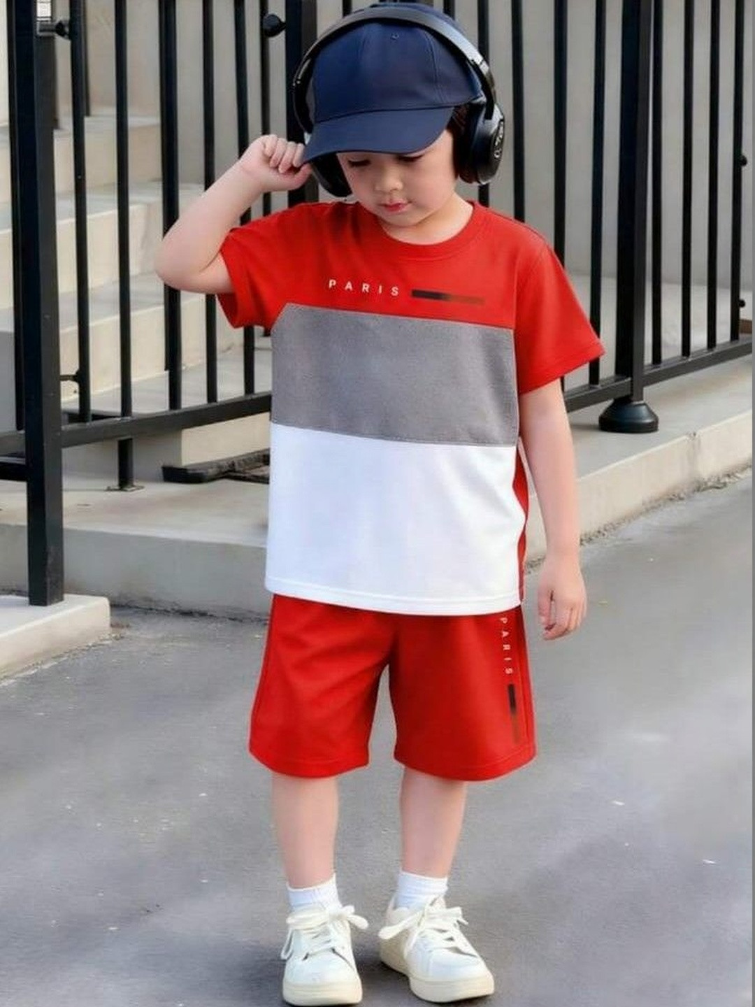ELPIXIE FASHION Unisex Kids Colourblocked T-shirt with Shorts