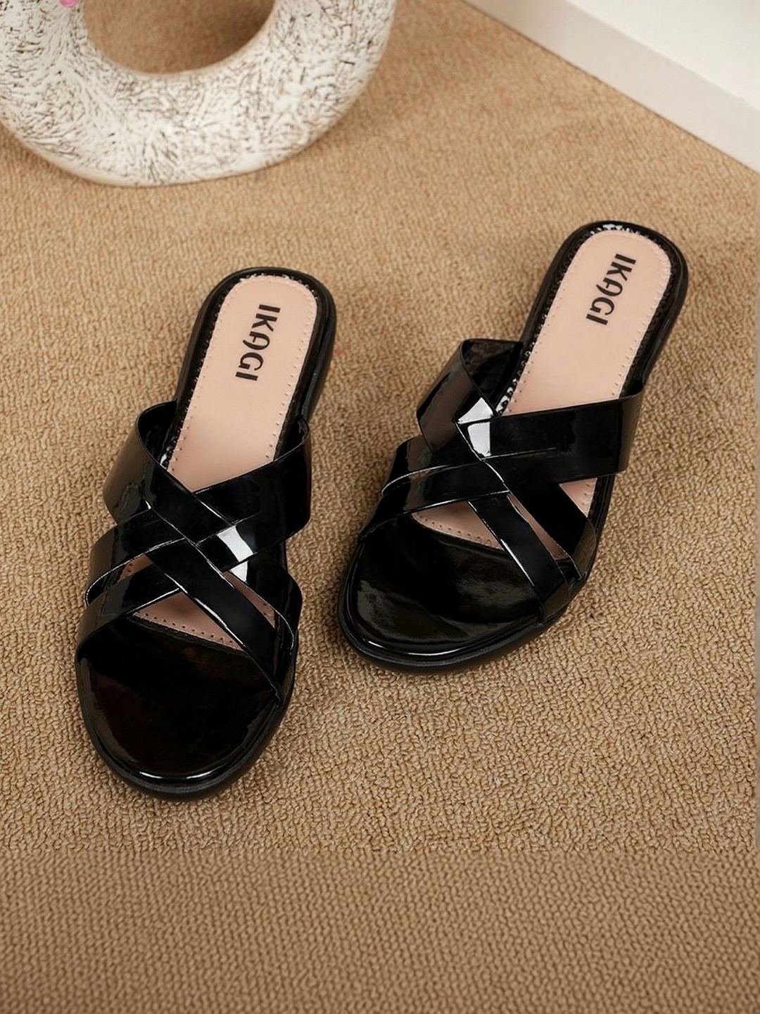 IKAGI Wedge Sandals