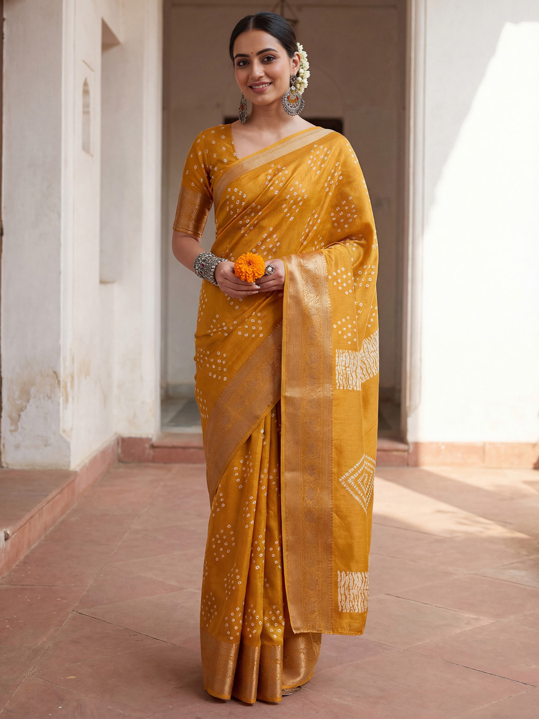 Saree mall Bandhani Zari Silk Blend Sungudi Sarees