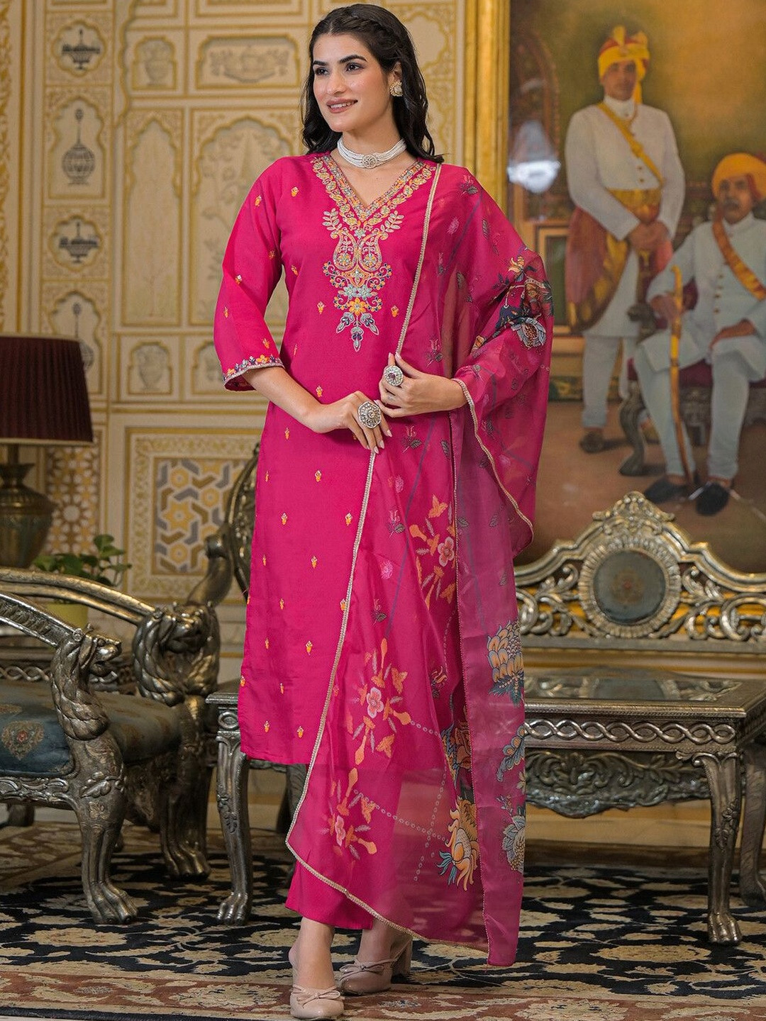 SKYLEE Women Floral Embroidered Regular Thread Work Kurta with Trousers & With Dupatta