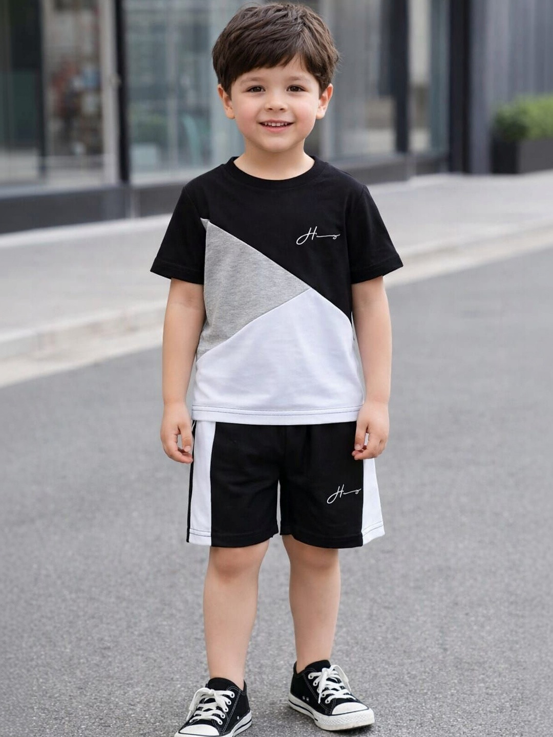 Kiditude Unisex Kids T-shirt with Shorts