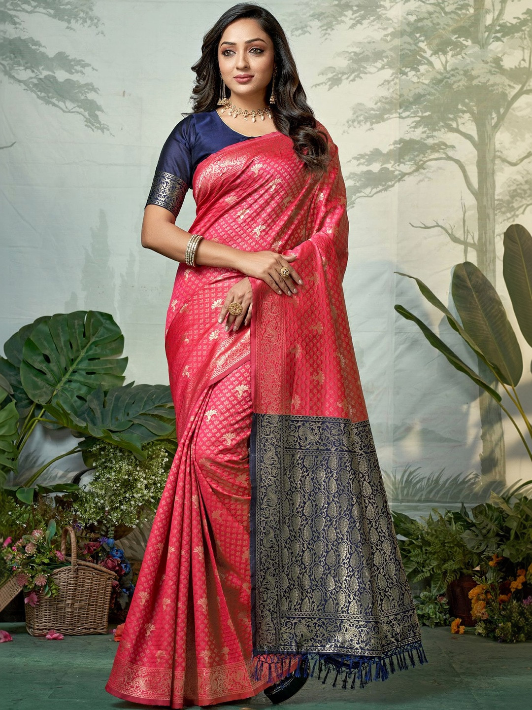 SZN Ethnic Motifs Zari Silk Blend Heavy Work Banarasi Saree