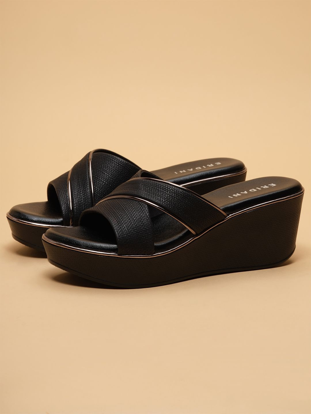 ERIDANI Textured Wedge Sandals