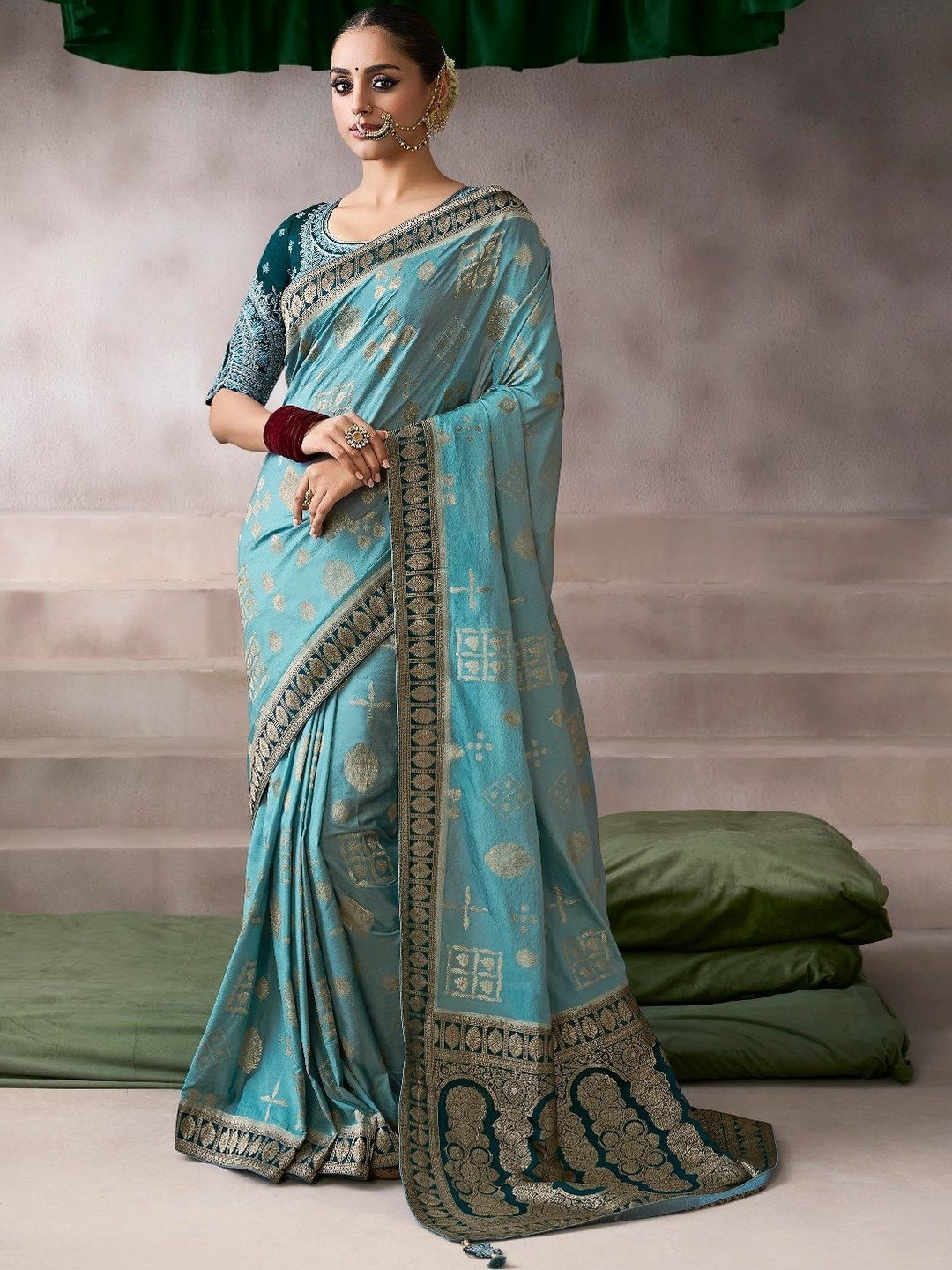 MUKHITA Woven Design Zari Pure Crepe Handloom Banarasi Saree