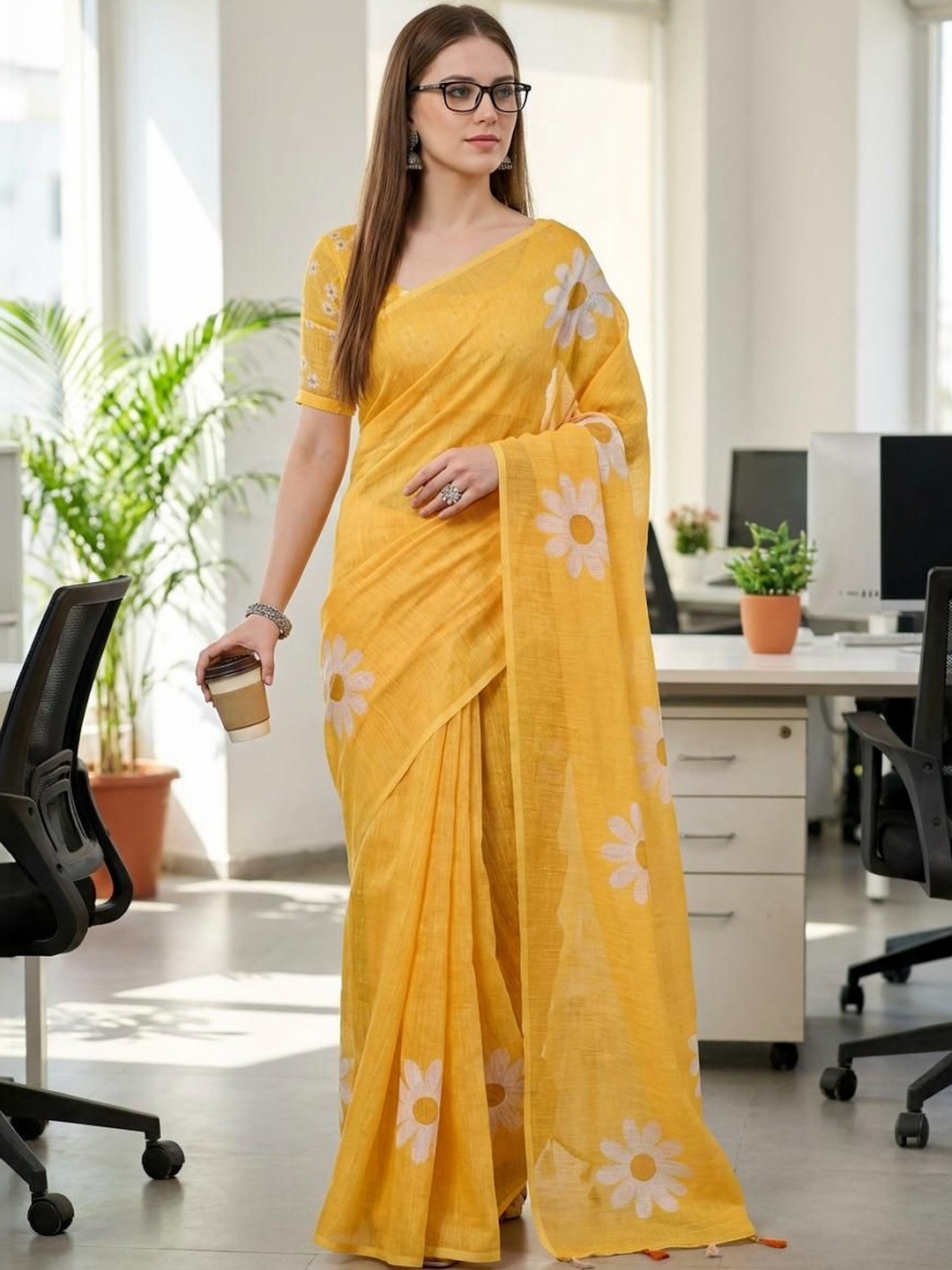 STYLE MODA Floral Designer Saree
