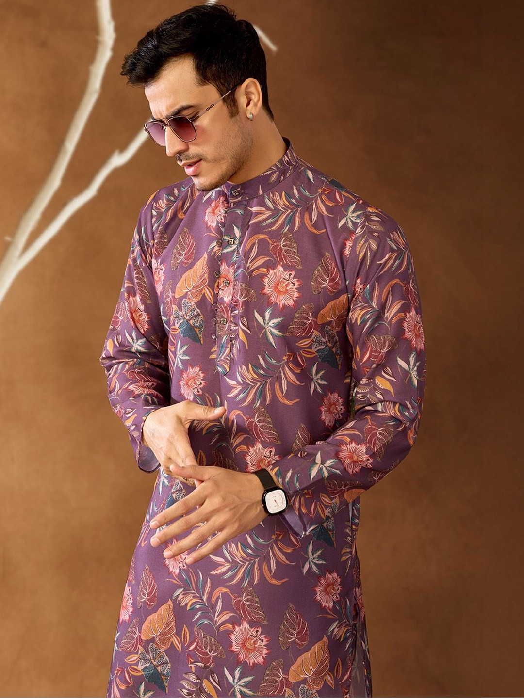 INDIROOP Men Floral Printed Regular Kurta with Trousers