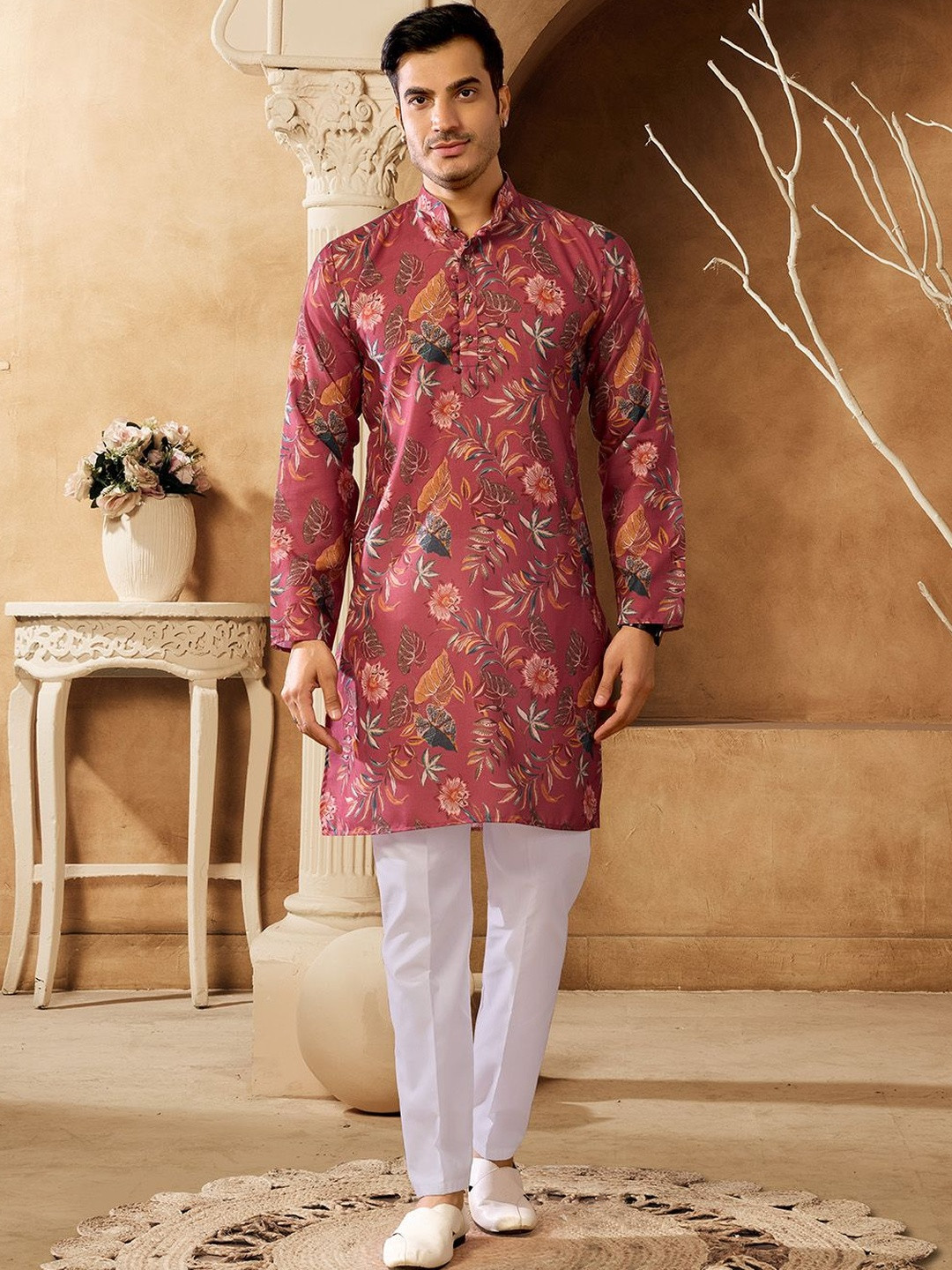 INDIROOP Men Floral Printed Regular Kurta with Trousers