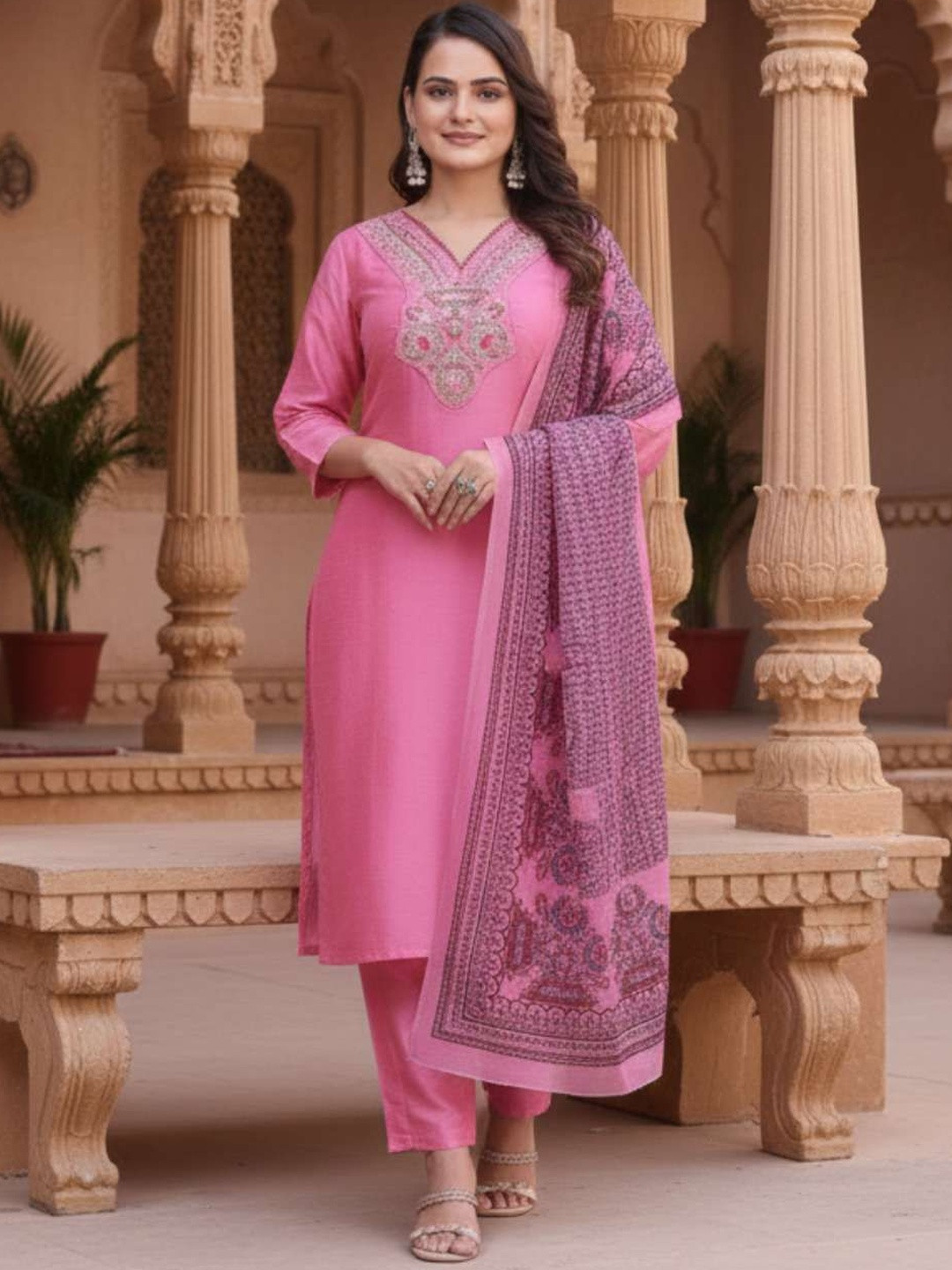 DAMAAR TEXTILE Ethnic Motifs Embroidered Thread Work Kurta with Trousers & With Dupatta
