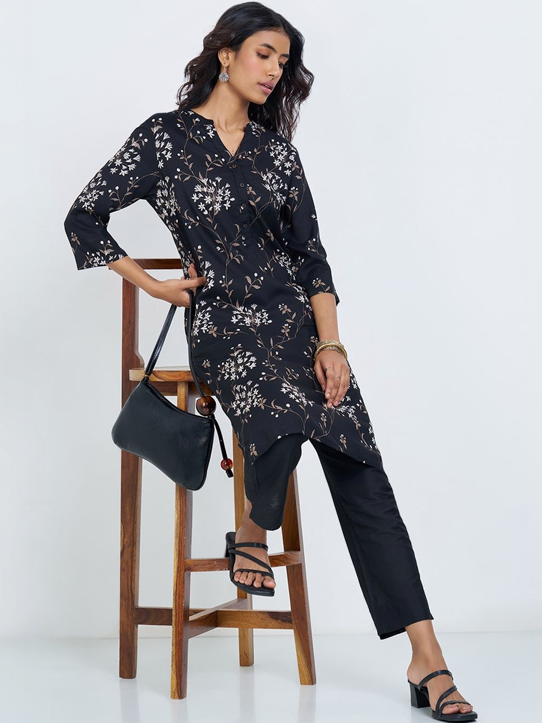 RANGMANCH BY PANTALOONS Women Quirky Printed Thread Work Kurta