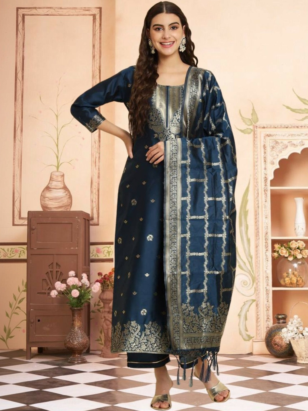 BROYAAR SHOP Women Ethnic Motifs Regular Kurta with Trousers & With Dupatta