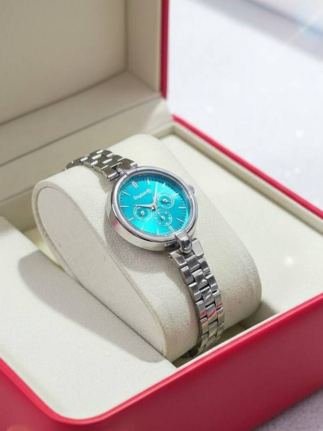 Skylark Women Dial & Straps Analogue Watch lavo_Skyblue_girls