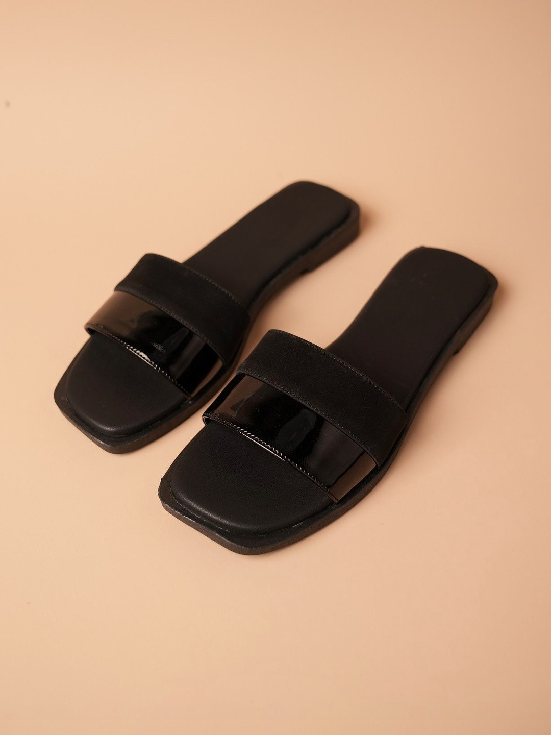 FIFTHTOE Women Open Toe Flats