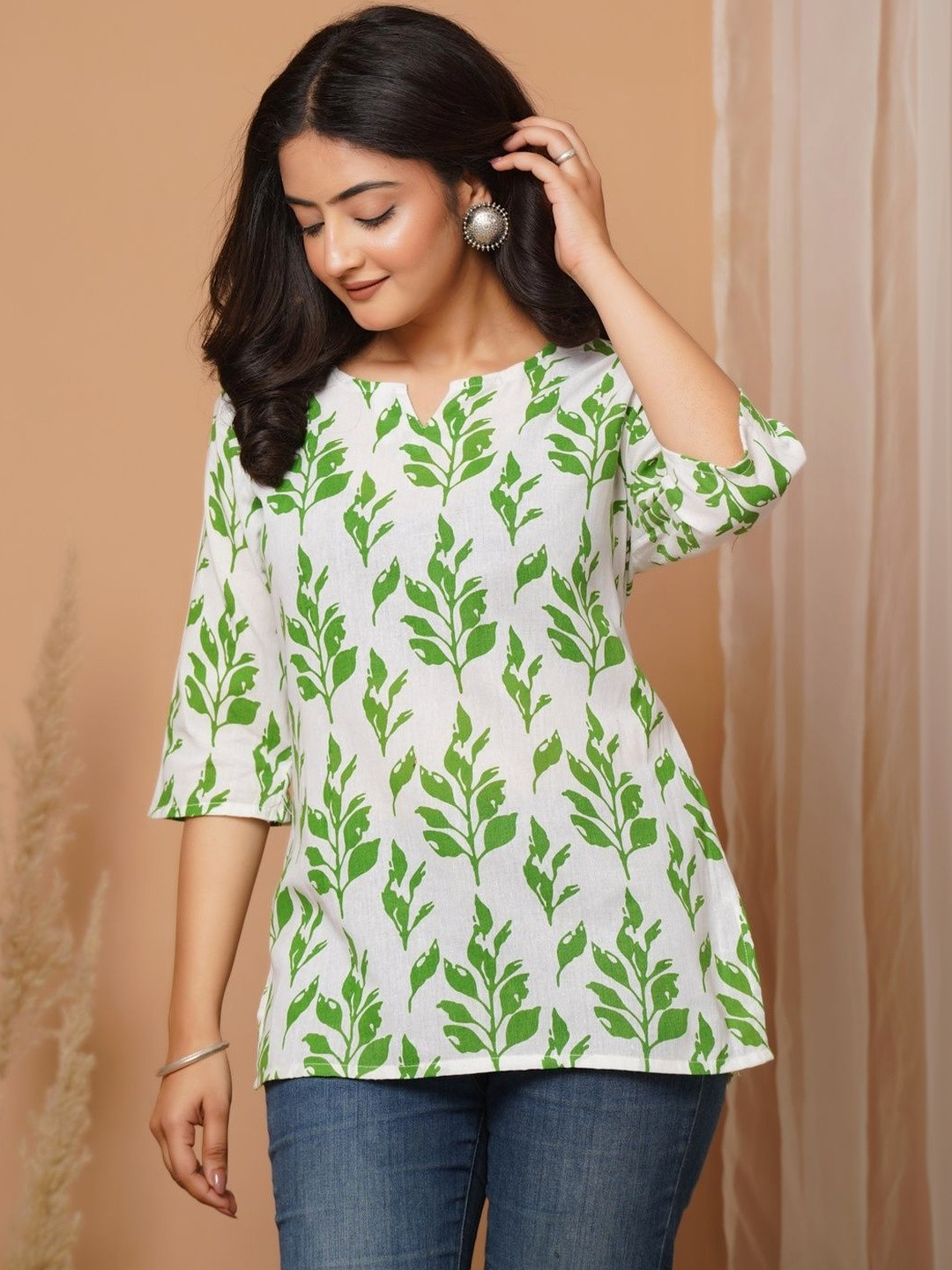 Aarul Fashion Botanical Printed Kurti