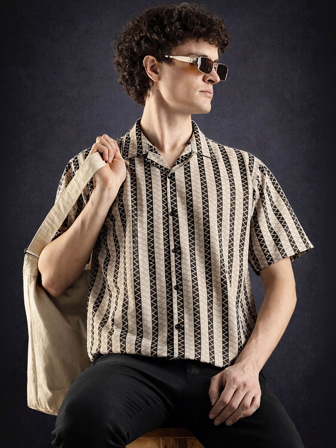 MaverIQ Men Classic Printed Casual Shirt
