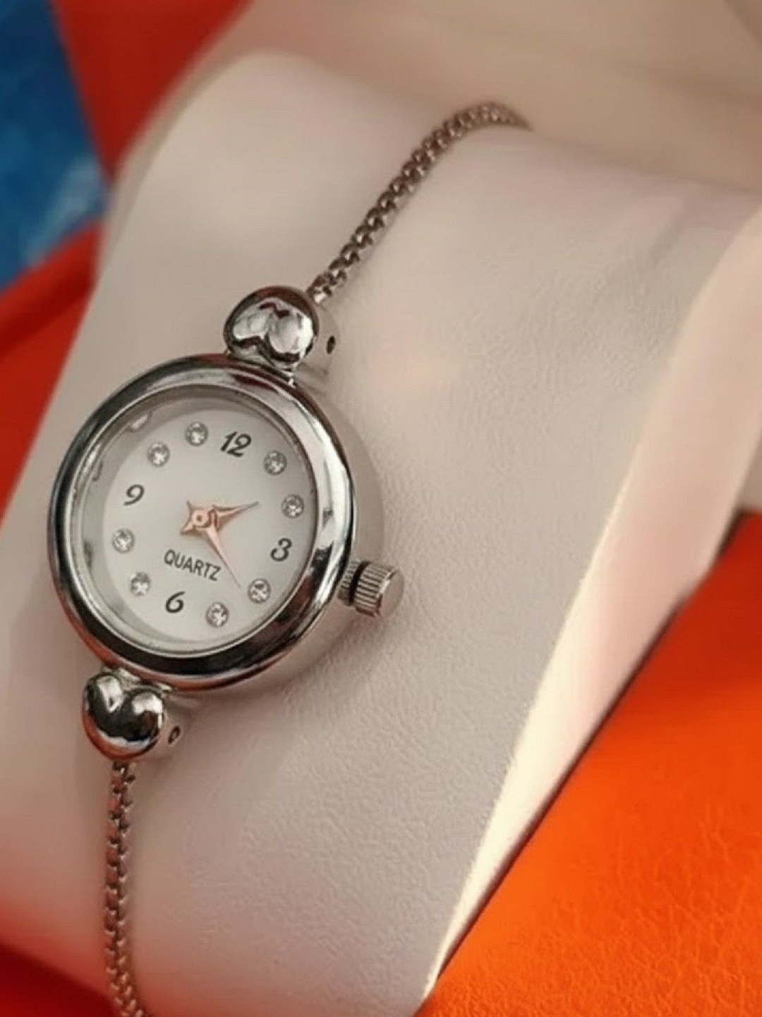 LAKSH Unisex Embellished Dial & Straps Analogue Watch Praksh silver watchW
