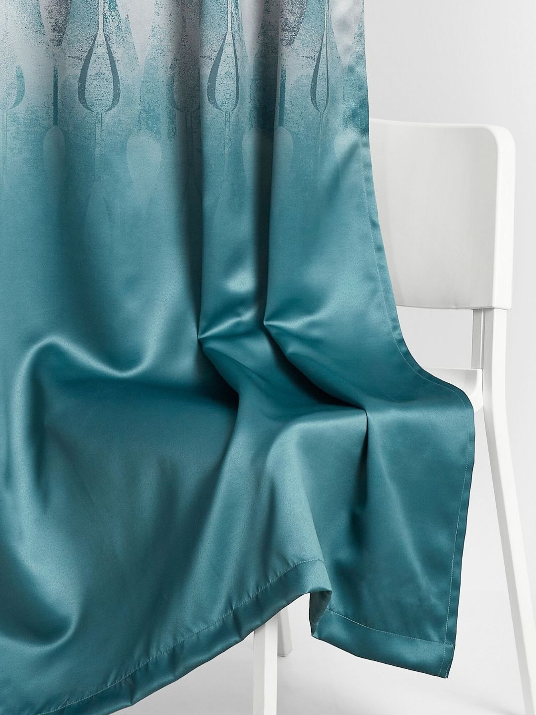 haus & kinder Blue & White Set of 2 Room Darkening Door Curtain