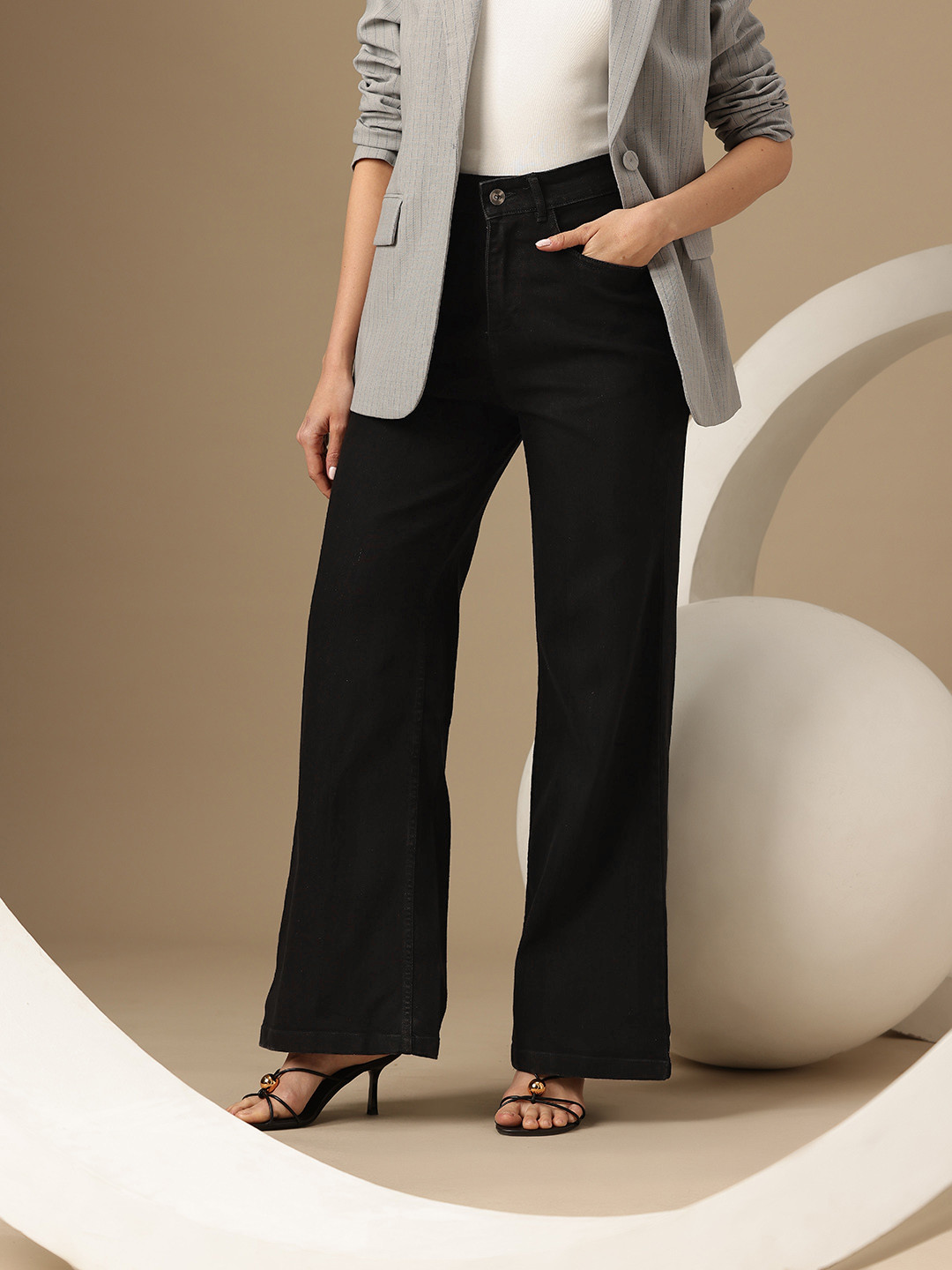Chemistry Wide Leg Mid-Rise Stretchable Jeans