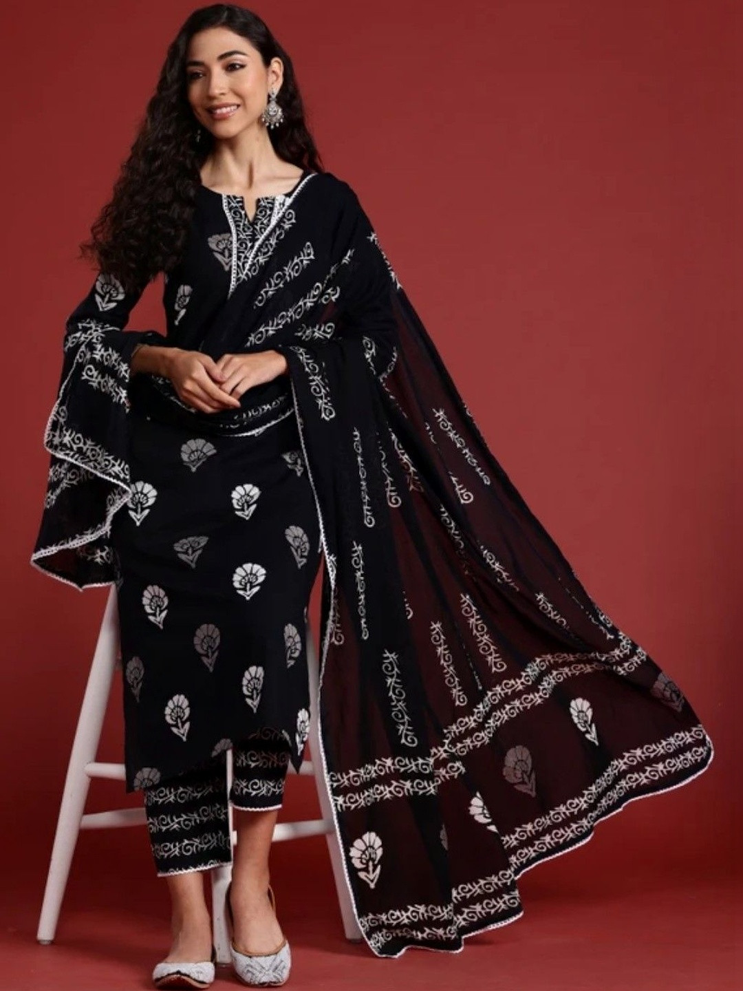 Lali Creation Women Ethnic Motifs Printed Regular Kurta with Trousers & With Dupatta