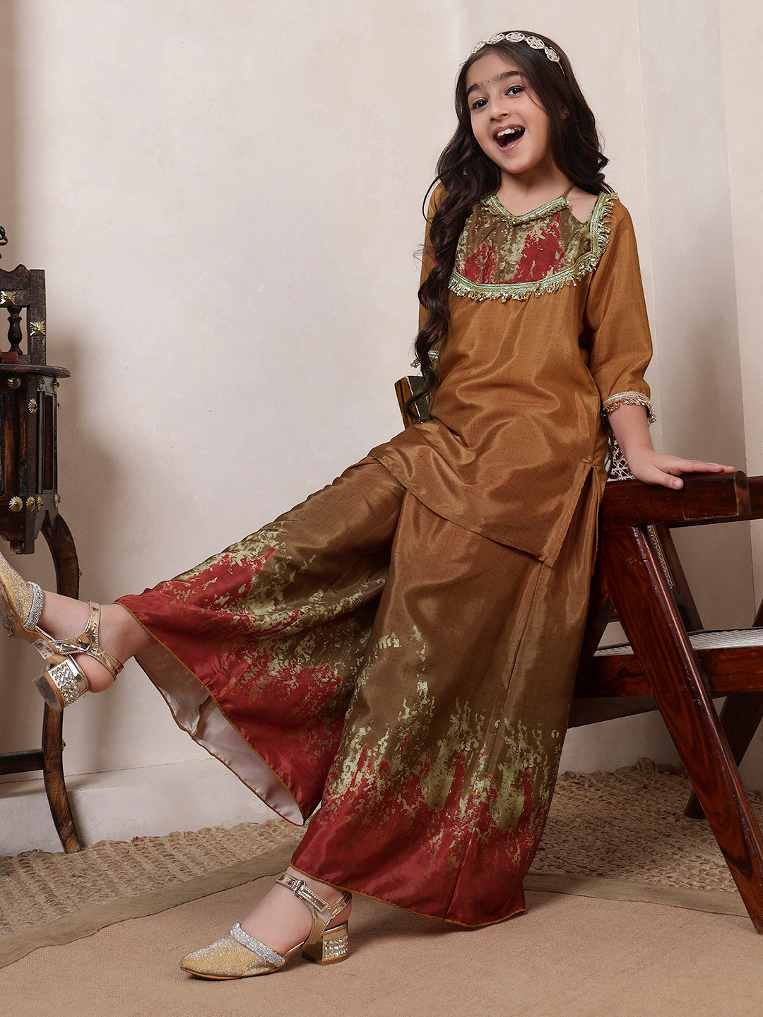 Bugandbees Girls Dyed Regular Kurta with Palazzos