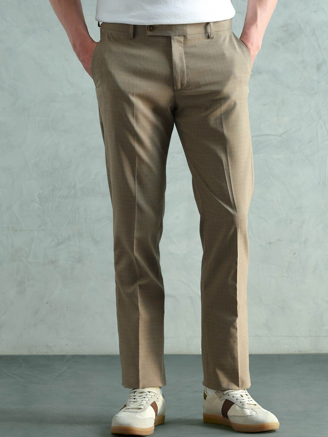 Arrow Men Checked Tapered Fit Trousers