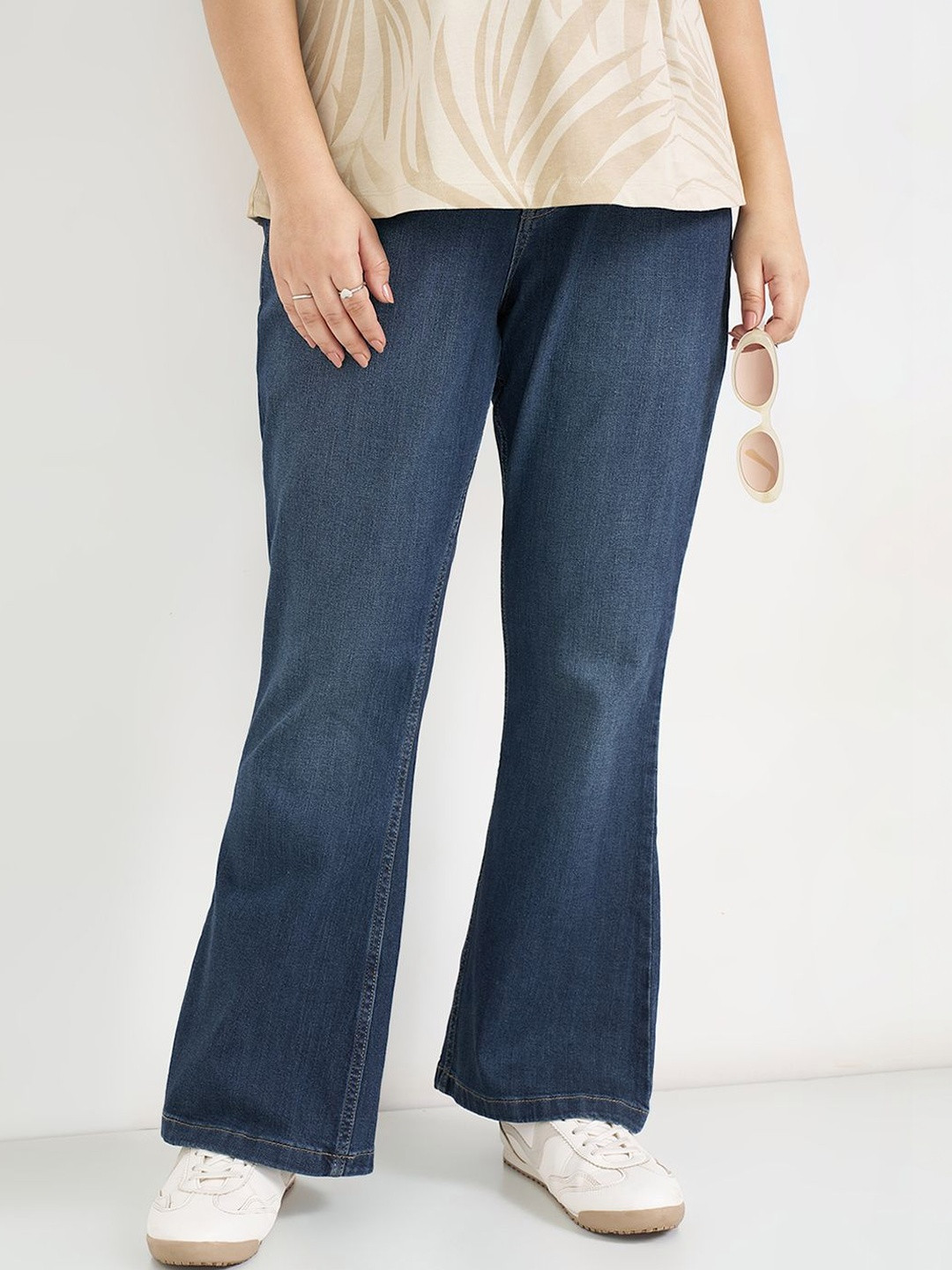 Honey Curvytude by Pantaloons Women Bootcut Mid-Rise Jeans