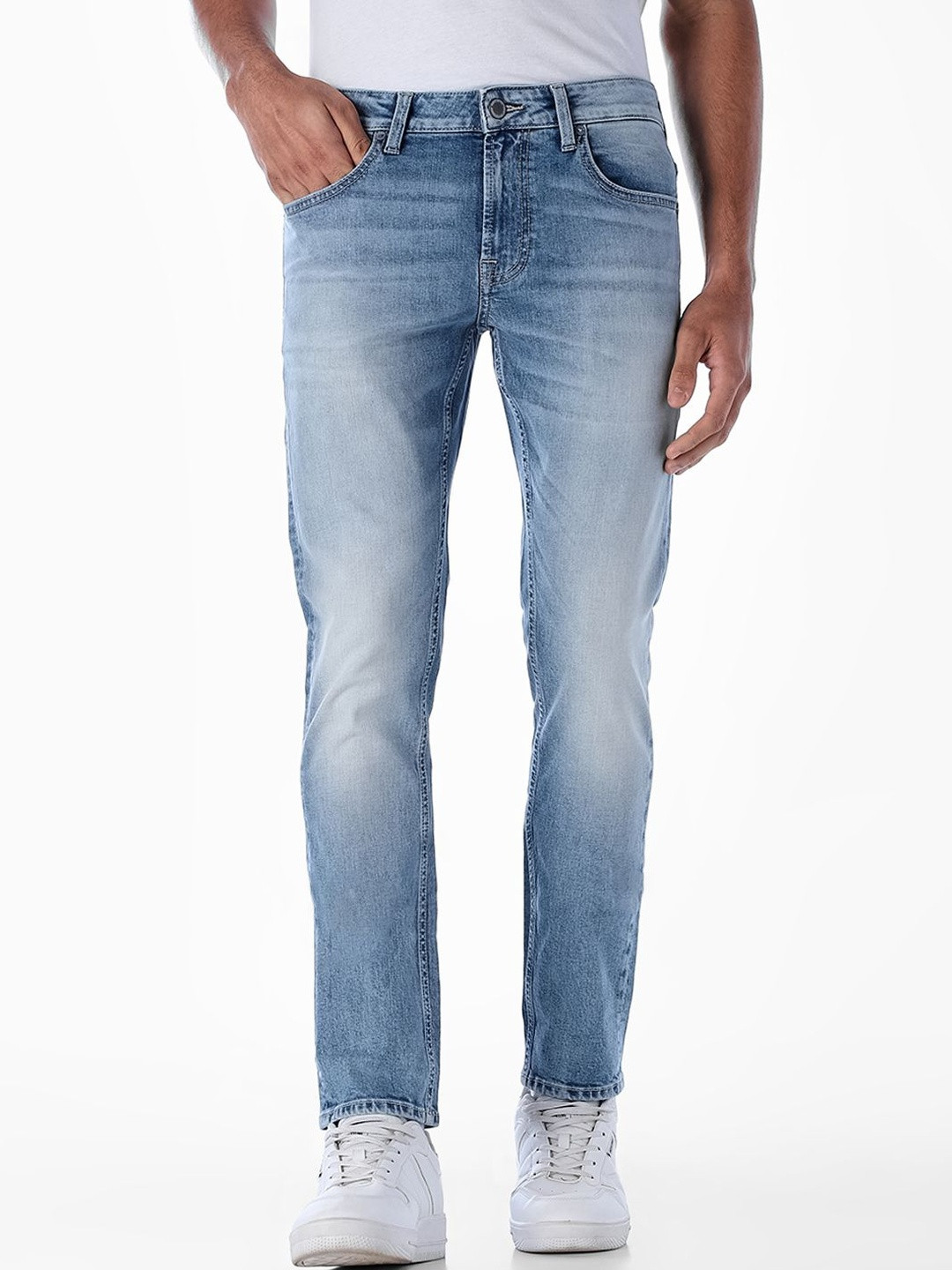 Jack & Jones Men Slim Fit Low-Rise Light Fade Stretchable Jeans