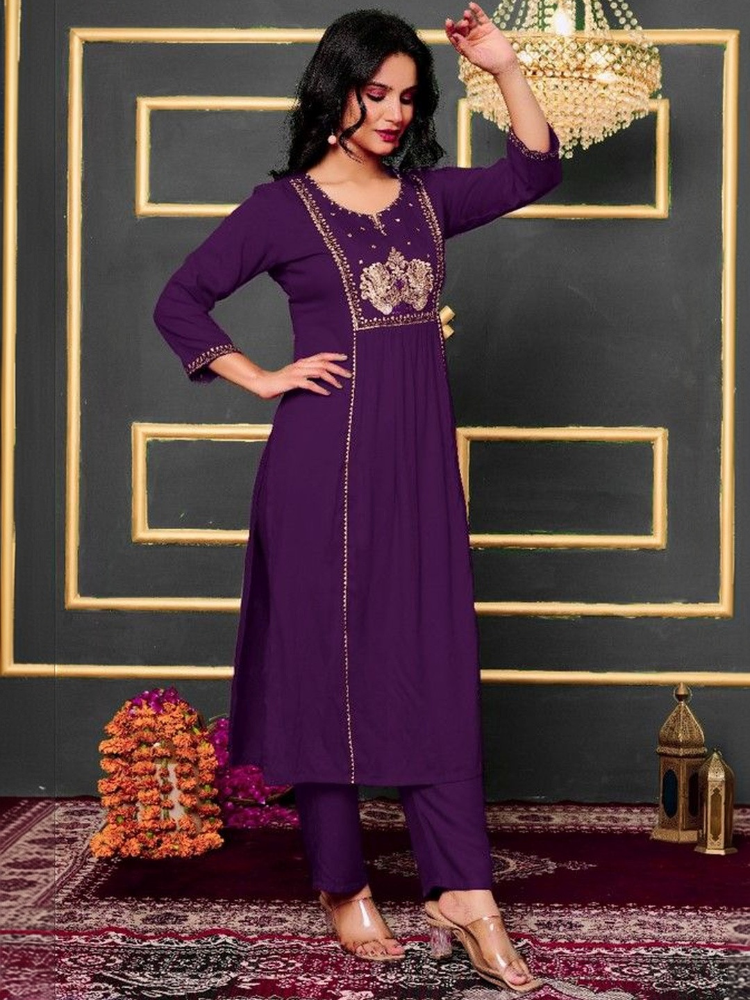 JAGNA Women Ethnic Motifs Embroidered Empire Thread Work Kurta with Trousers