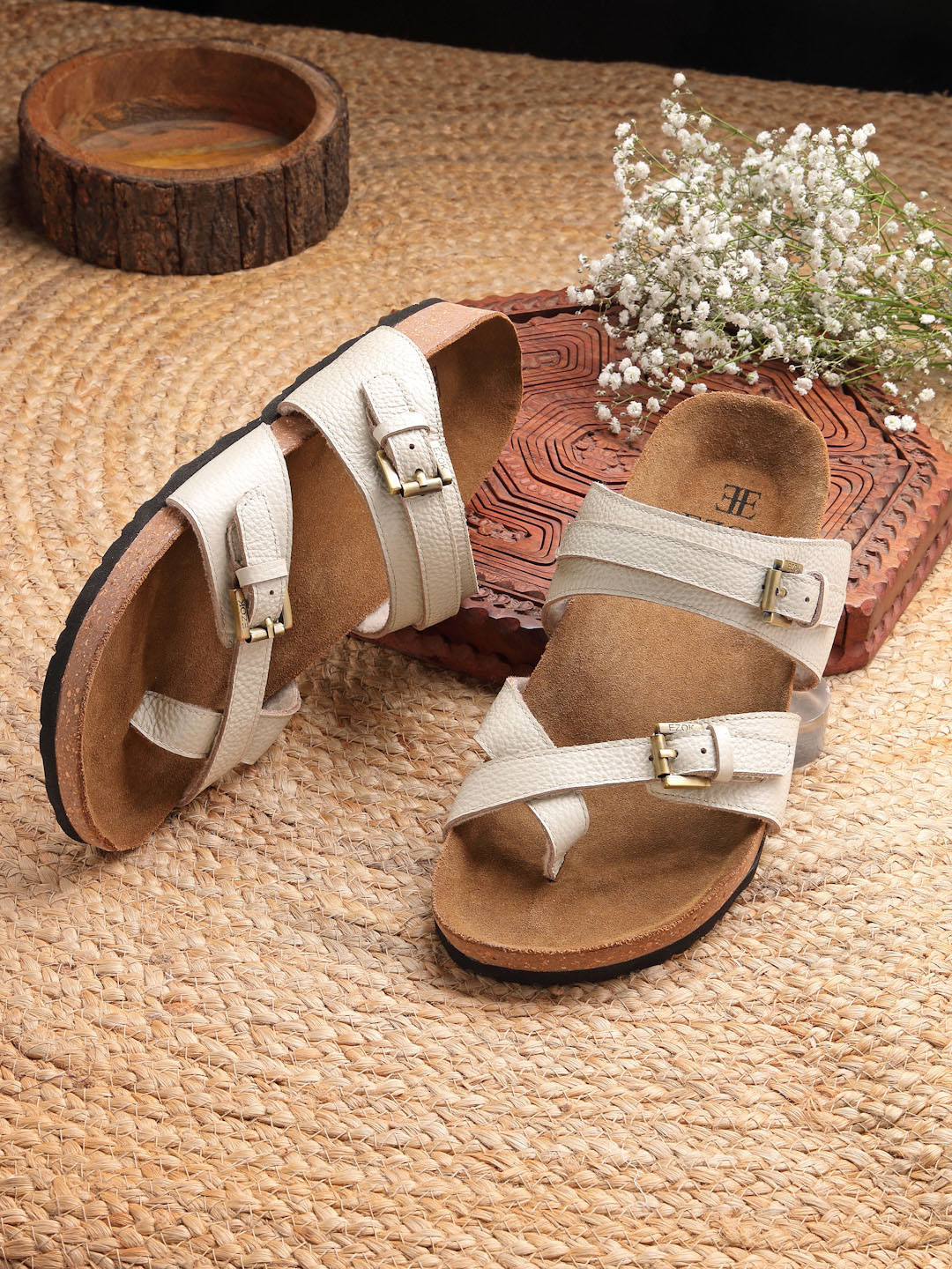 EZOK Men Buckle Detailed Leather Comfort Sandals