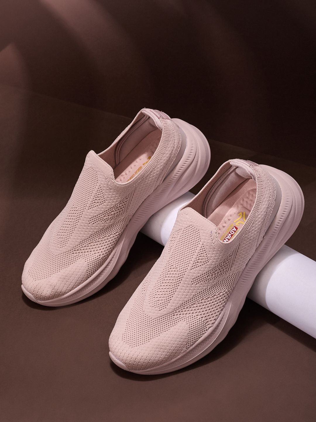 Campus FABY Women Mesh Walking Non-Marking Shoes