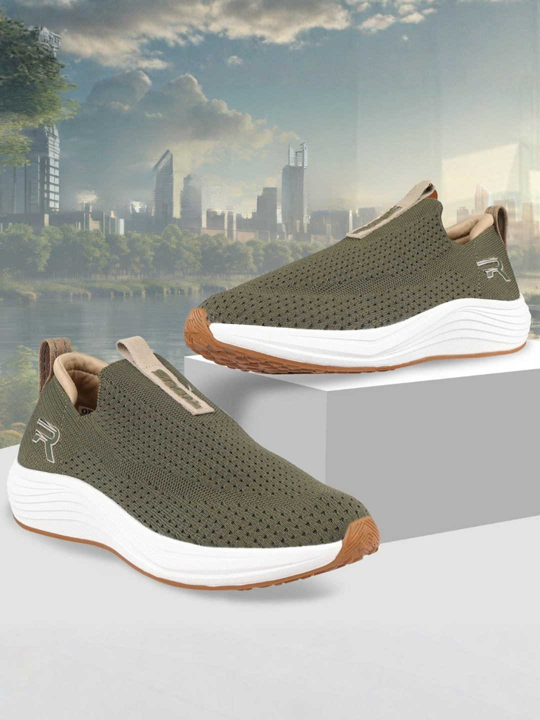 RYDUS PERFORMANCE Women Perforations PU Sneakers