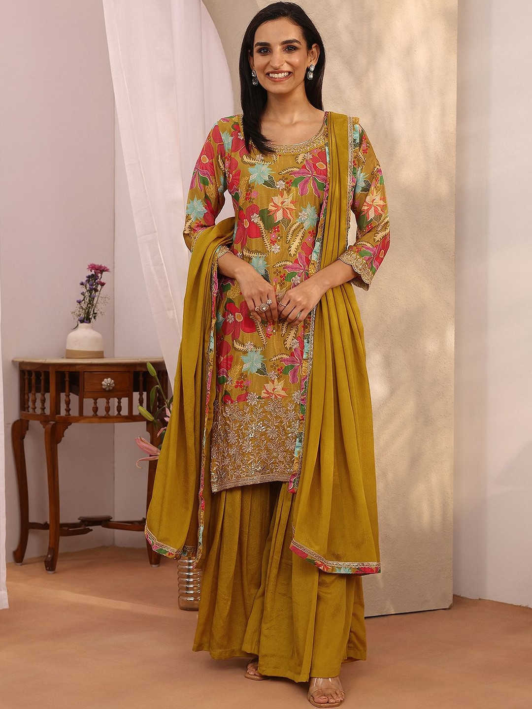 Libas Women Floral Printed Regular Thread Work Kurta with Sharara & With Dupatta