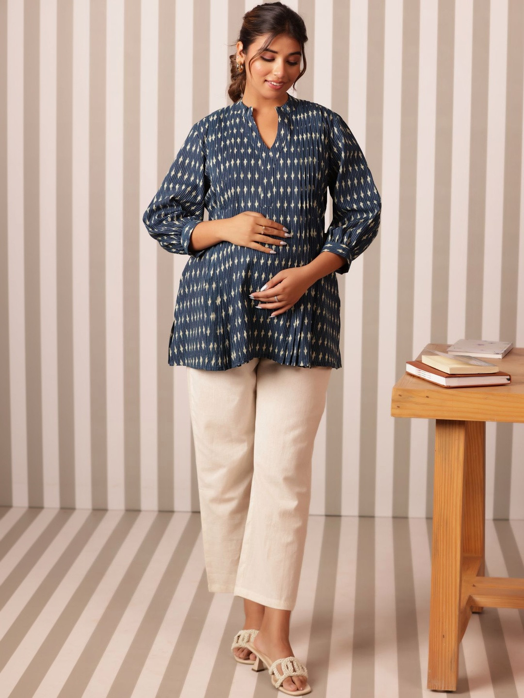 Ikk Kudi by Seerat Print Mandarin Collar Ethnic Cotton Top