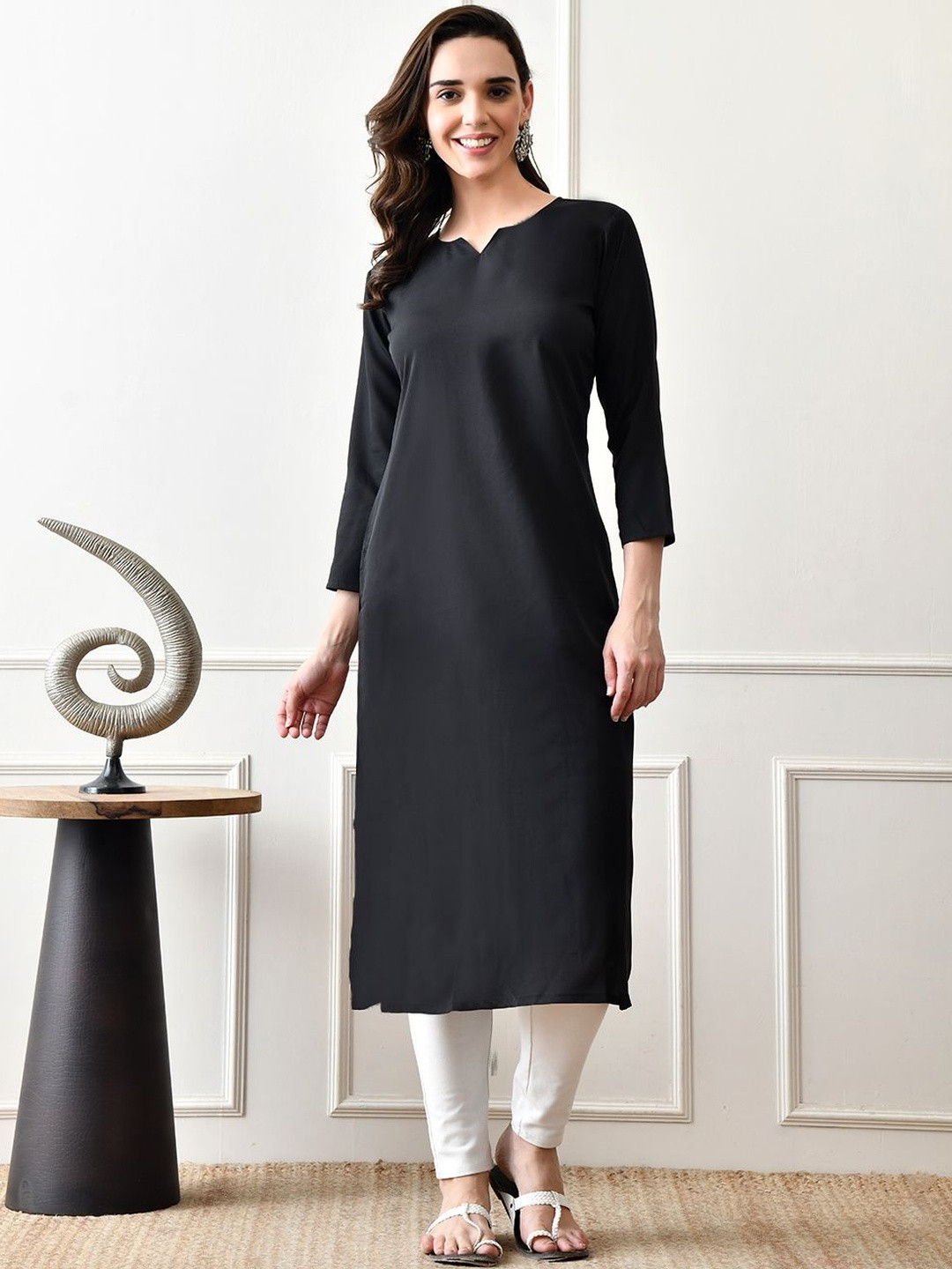 HARIKS V-Neck Kurti