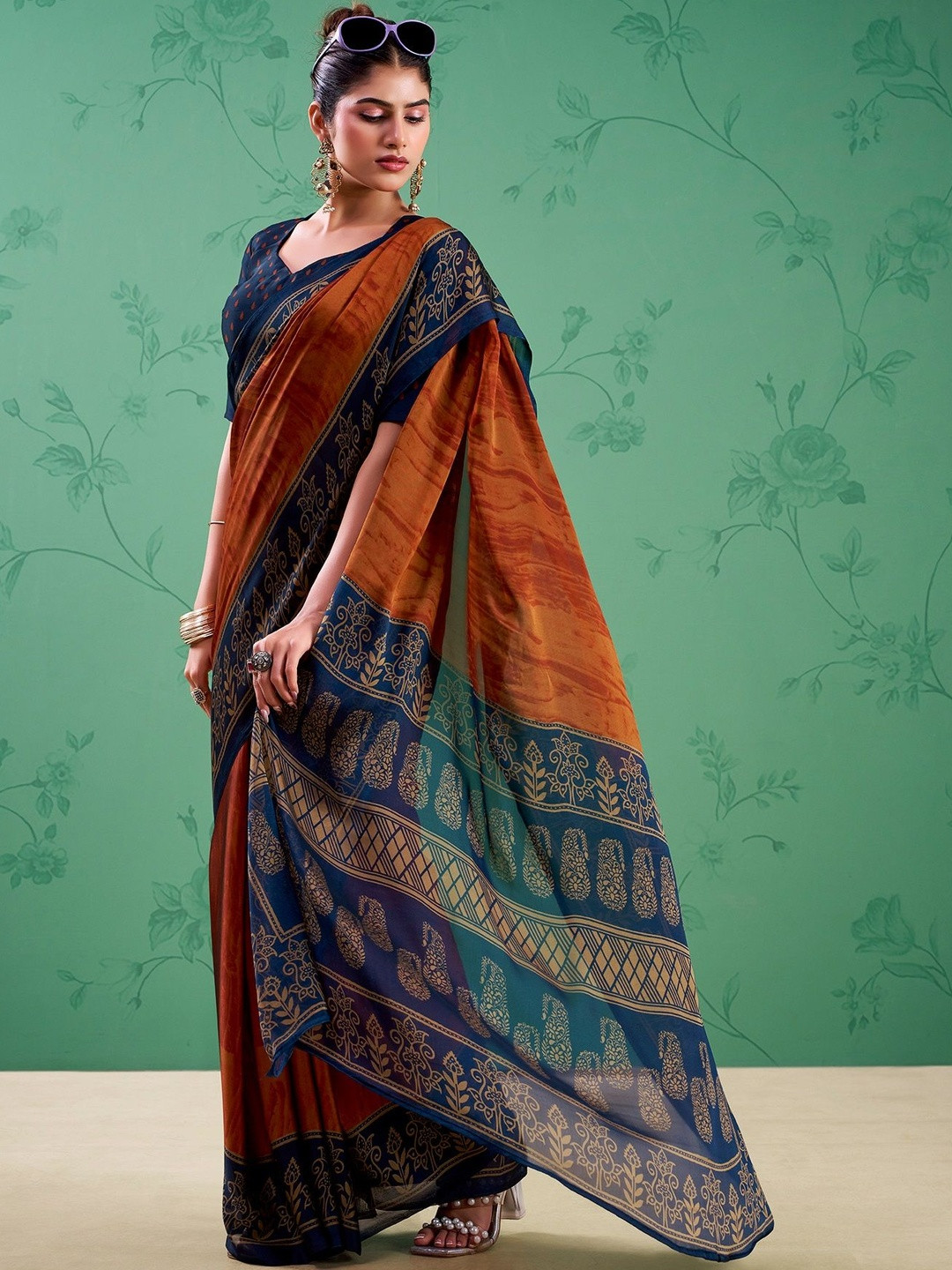 LOOKNBOOK ART Ethnic Motifs Silk Blend Saree