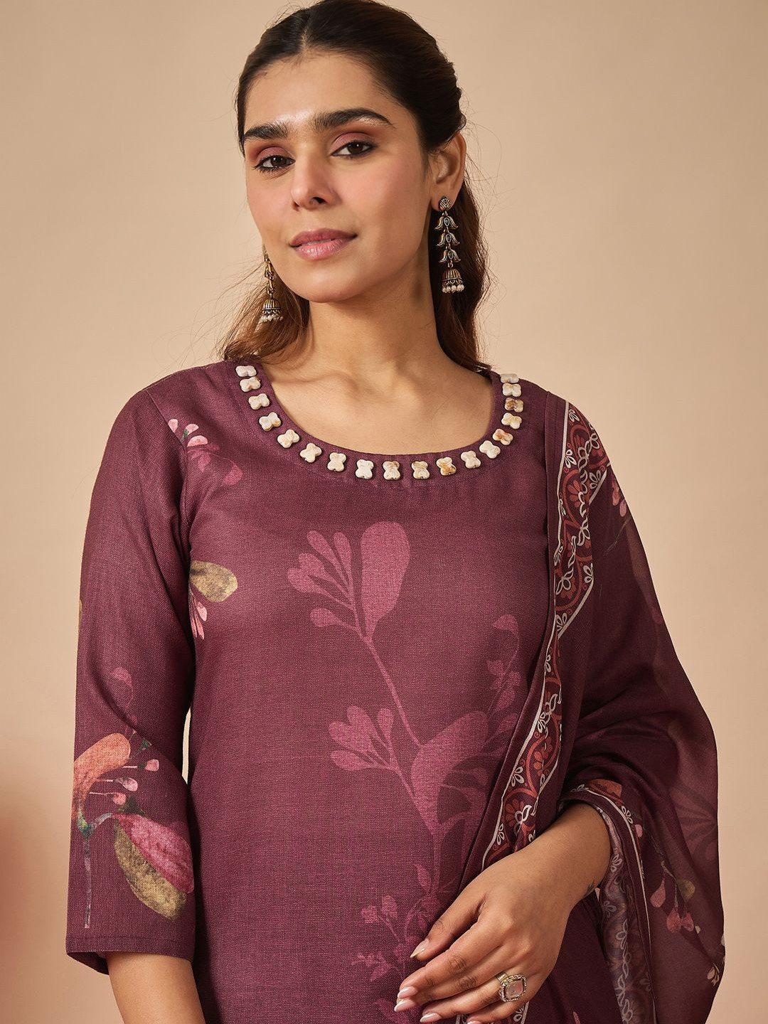 Indo Era Women Floral Printed Regular Thread Work Linen Kurta with Trousers & With Dupatta