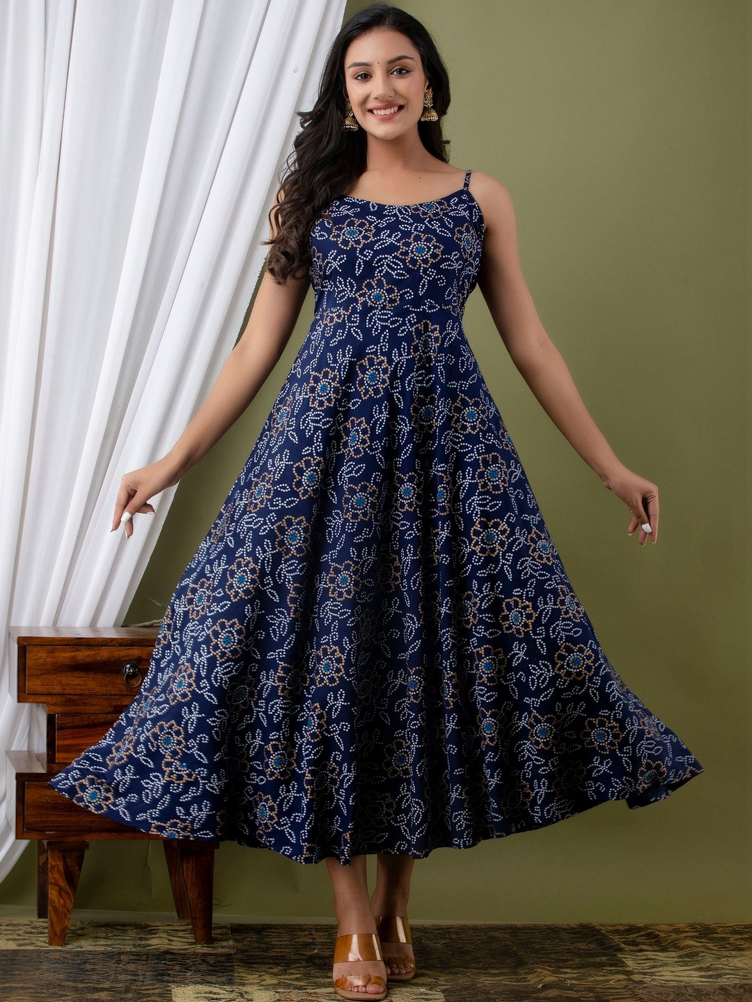 Demirner Women Floral Printed Mirror Work Anarkali Kurta