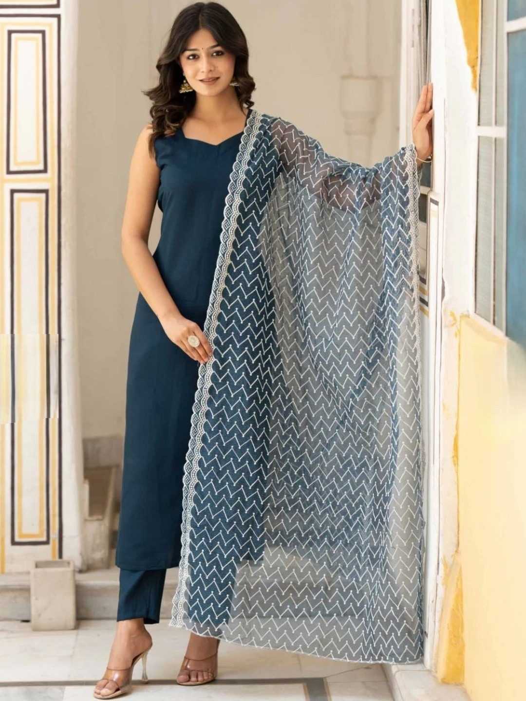NIRYA Women Regular Kurta with Trousers & With Dupatta