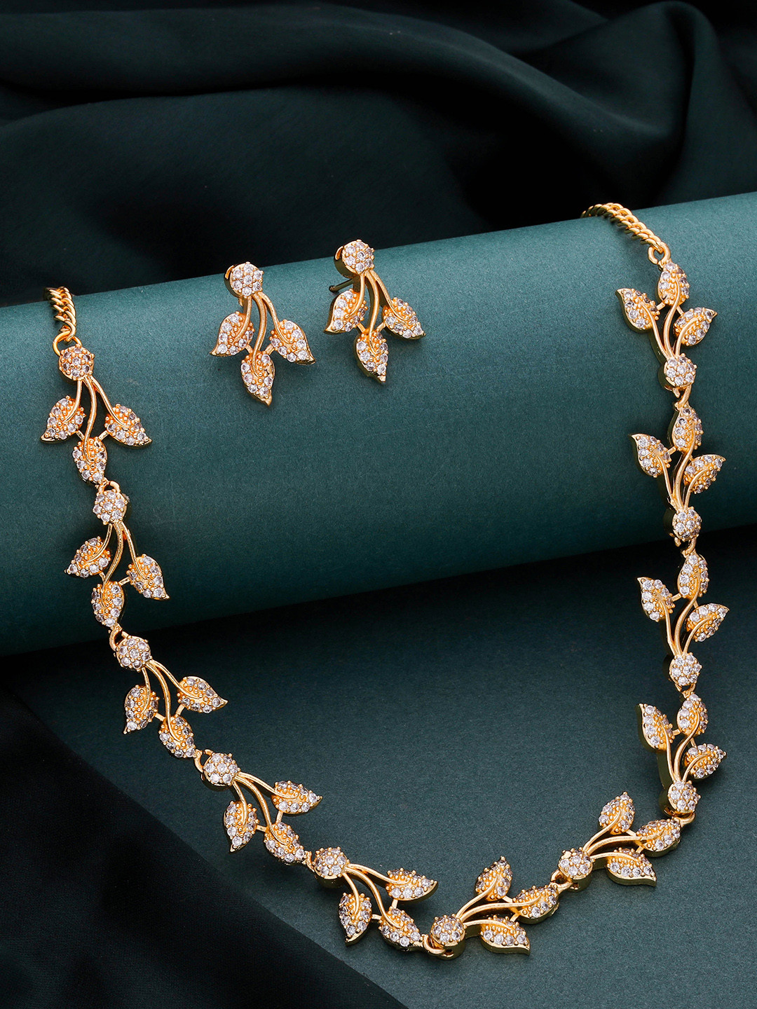 Sangria American Diamond Stone Studded Jewellery Set