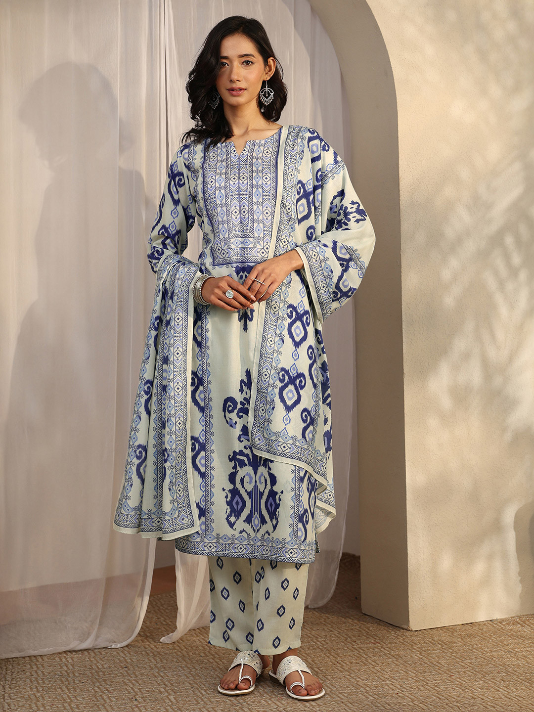 Libas Women Ethnic Motifs Printed Regular Kurta with Trousers & With Dupatta