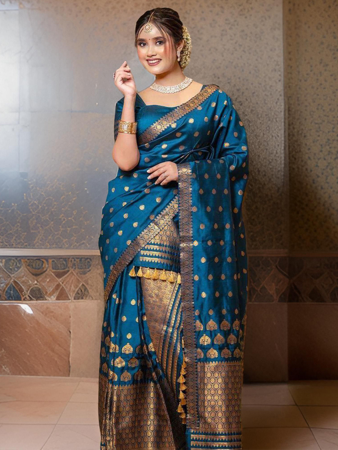 GRUJHA Woven Design Assamese Mekhela Chador with Copper Work