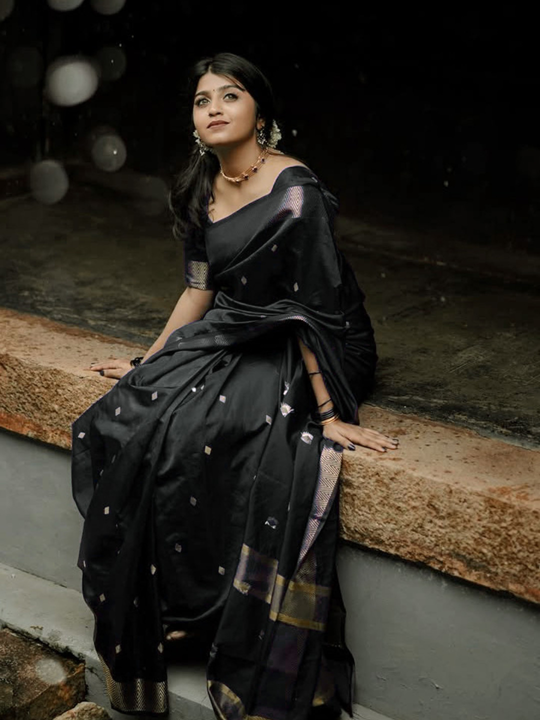 Siya Fashion Woven Design Saree